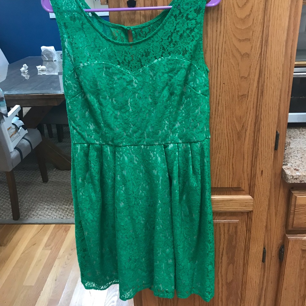 Green lace Betsey Johnson dress - Picture 2 of 3